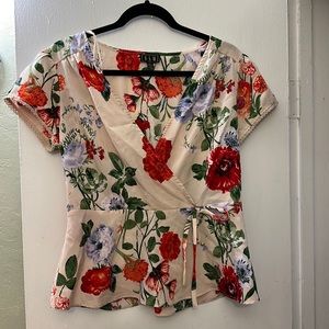Pretty floral top